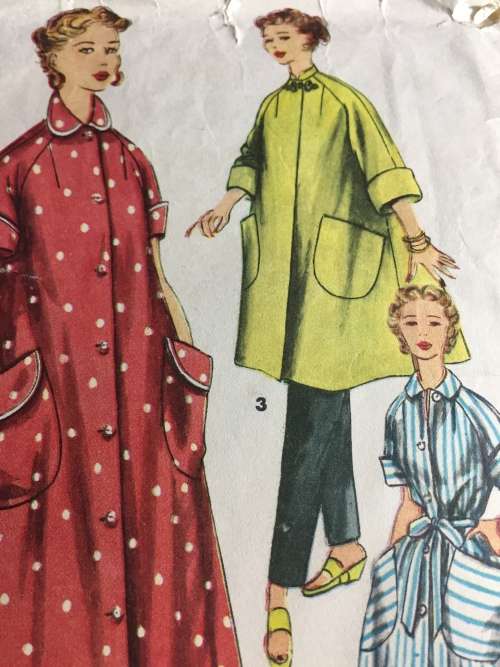 PATTERN SIMPLICITY 4471 (VERY VINTAGE, TIDY PATTERNS) - ROBE (SIZE 14)