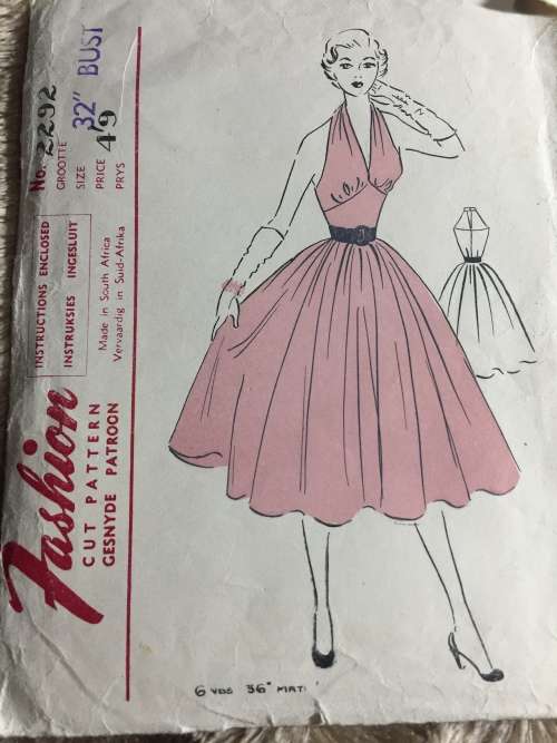 PATTERN FASHION 2292 (VERY VINTAGE, TIDY PATTERNS) - A REAL MARILYN MONROE DRESS (SIZE 32)