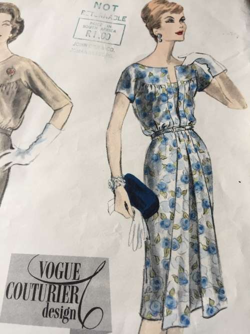 PATTERN VOGUE 169 (VERY VINTAGE, TIDY PATTERNS) - ONE PIECE DRESS  (SIZE 16)