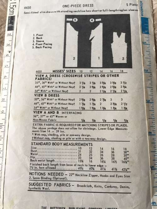 PATTERN BUTTERICK 4430 (VERY VINTAGE, TIDY PATTERNS) - DRESS (SIZE 14)