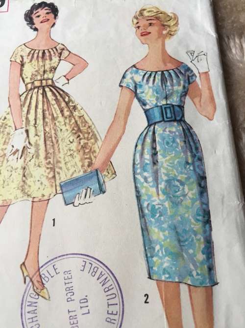 PATTERN SIMPLICITY 2959 (VERY VINTAGE, TIDY PATTERNS) - ONE-PIECE DRESS (SIZE 13)