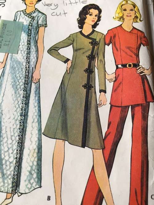PATTERN MCCALL`S 3061 (VERY VINTAGE, LITTLE CUT, TIDY PATTERNS) - DRESS,TUNIC,PANTS (SIZE 12.5)