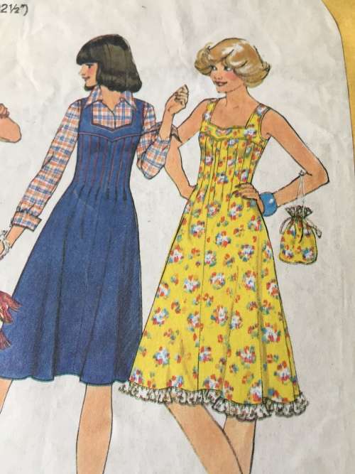 PATTERN SIMPLICITY 7437 (VINTAGE, TIDY PATTERNS) - DRESS,JUMPER,BAG  (SIZE 10)