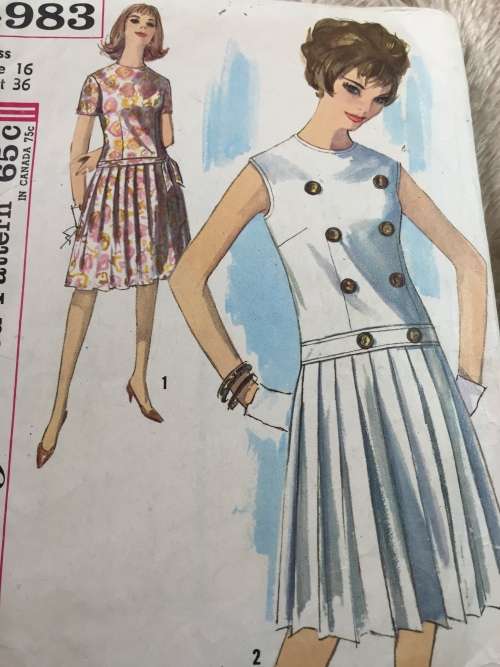 PATTERN SIMPLICITY 4983 (VERY VINTAGE, NEAT & TIDY PATTERN) - DRESSES (SIZE 16)