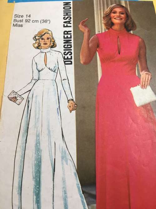 PATTERN SIMPLICITY 6711 (VERY VINTAGE, NEAT & TIDY PATTERN) - BEAUTFUL DRESS (SIZE 14)