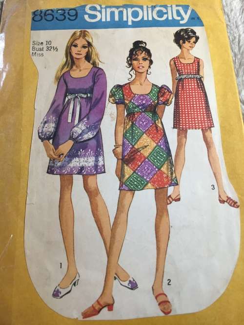 PATTERN SIMPLICITY 8639 (VINTAGE, NEAT & TIDY) - DRESSES (SIZE 10)