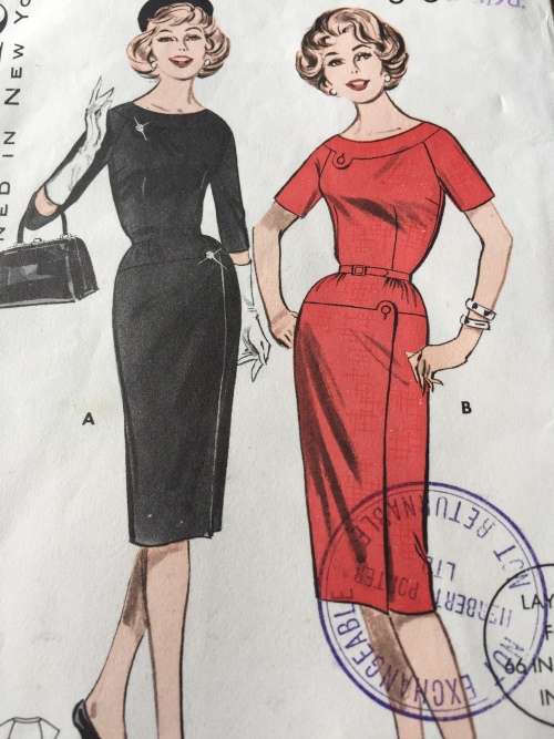 PATTERN BUTTERICK 9531 (VINTAGE, NEAT & TIDY) - HIP-YOKED DRESS (SIZE 14)