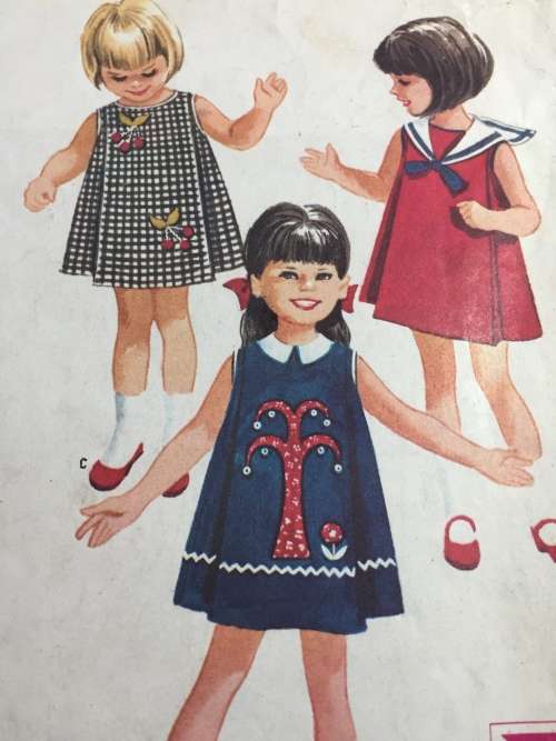 PATTERN SIMPLICITY 7744 (VERY VINTAGE, NEAT & TIDY) - GIRLS` SLEEVELESS DRESSES (SIZE 4)