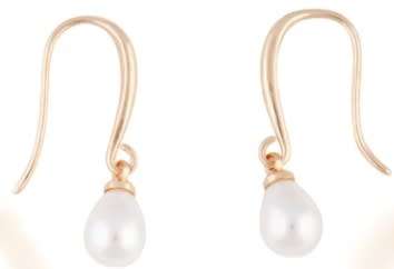 Stunning Gold plated (of high Quality) pearl necklace and earrings set