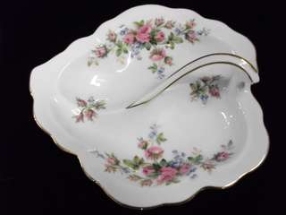 ROYAL ALBERT MOSS ROSE LEAF SHAPE DISH WITH HANDLE