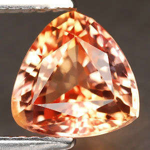 Top quality and colour!   AA+  Brilliant bright Peach   Ceylon Sapphire!    2.430 cts. Vvs1 Clarity.