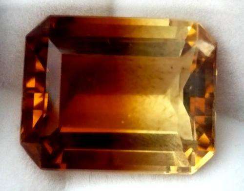 *GIFT*  Top Quality and massive size.    23.00ct Orange to Gold  Hydrothermal Quartz.