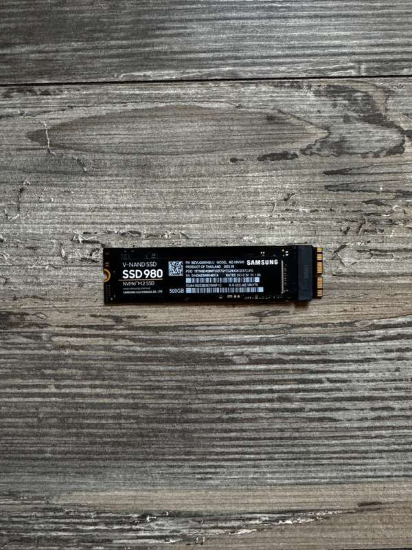 Samsung SSD 980 M.2 NVME 500GB Apple