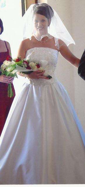 Wedding Dress (with extras)