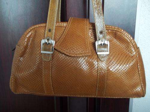 Stunning 100%  Genuine leather SMALLER Hand Bag in TAN SNAKE SKIN LOOK AND FEEL. Great BUY!!