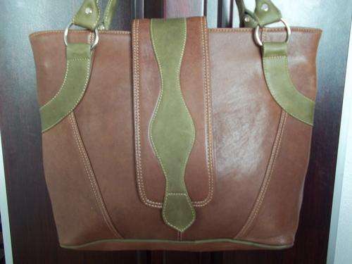 **ONLY ONE**NEW ARRIVAL**stunning 100%  Genuine leather HAND Bag in BROWN.