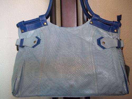 **ONLY ONE**NEW ARRIVAL**stunning 100%  Genuine leather HAND Bag in BABY BLUE.