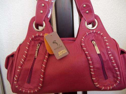 **Gorgeous ladies SOTTO hand bag in PINK. Styled in Italy. GREAT QUALITY!
