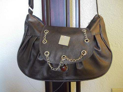 **Beautiful ladies Soft leather look hand bag in Bronze!. Great everyday hand bag.