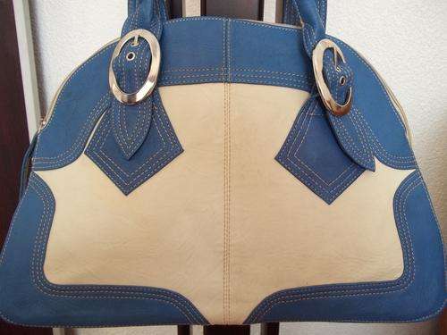 *Only One!*NEW ARRIVALS***Stunning 100%  Genuine leather  Hand Bag in BLUE & CREAM . A great buy!.