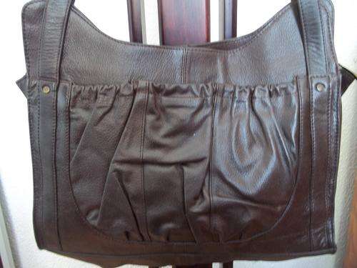 *NEW ARRIVALS***Stunning 100%  Genuine leather LARGE  Hand Bag in  BROWN . A great buy!.