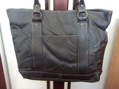 LAST ONE!**stunning 100%  Genuine leather LARGE TRAVEL/HAND  BLACK/BROWN. Travel in STYLE!