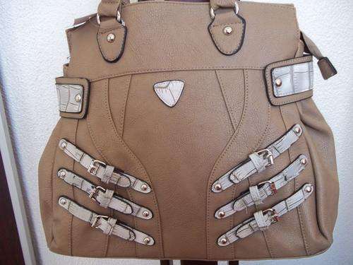 Stunning Ladies PU leather Bag in BROWN.  A Great buy! Great Quality!