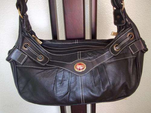***NEW ARRIVALS***Stunning Real Leather Hand Bag in DARK BROWN. A great buy!.