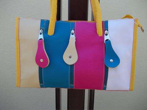 Colorful PU leather Ladies bag Bag in YELLOW .For a fun day out. A Great buy!