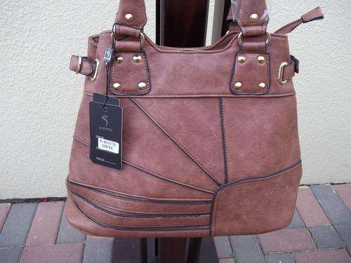 ONLY ONE***Stunning Ladies leather Bag in  COFFEE BROWN.  Great quality,A Great buy!