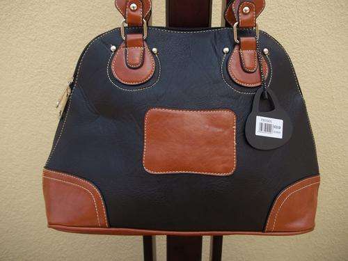 **LATE ENTRY**ONLY ONE***Stunning Ladies leather Bag in BLACK.  Great quality,A Great buy!