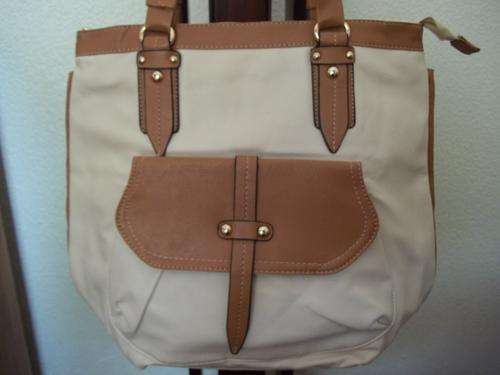 LATE ENTRY**HOT Designer style,PU LEATHER  ladies hand bag in CREAM & TAN**GREAT QUALITY!GREAT BUY!