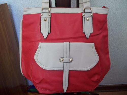 LATE ENTRY**HOT Designer style,PU LEATHER  ladies hand bag in RED**GREAT QUALITY!GREAT BUY!
