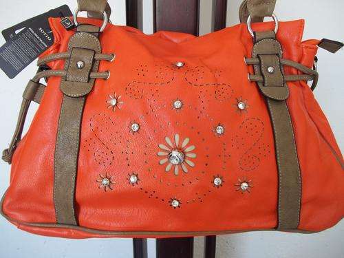 **Only ONE**Stunning Ladies leather Bag in APRICOT. A Great buy! Great Quality! Must have Elegance.