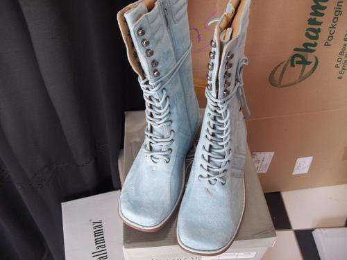 LATE ENTRY#Beautiful ladies Suede BOOTS In BLUE, A must have for this winter- SIZE 4