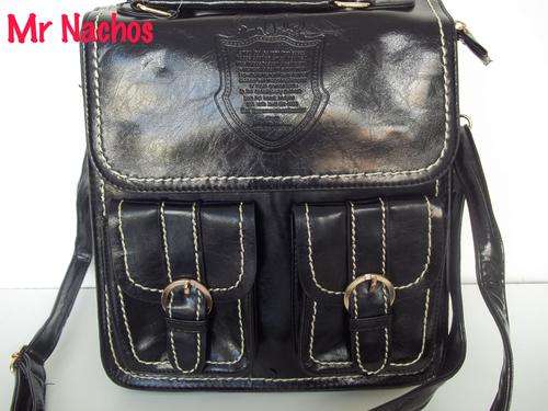 3IN1-Classy & Chic ladies handbag converts easily into BACK PACK or SHOULDER BAG- Timeless elegance!