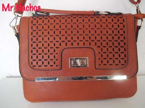 Gorgeous ladies shoulder bag in Desert Brown- Easy to wear! Stunning Buy!