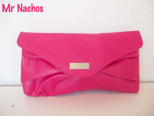 Gorgeous ladies clutch bag in PINK- Step out in style!