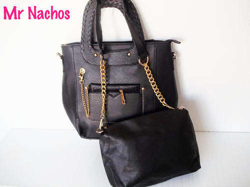 2 for 1 *Luxury ladies large handbag in CLASSIC BLACK- Step out in style with this stunner!