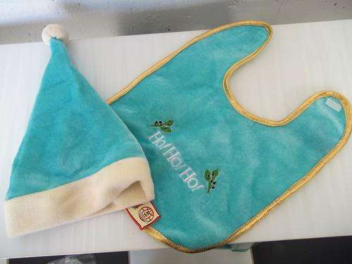 Cute Baby soft VELOUR BIB AND HAT SET for Xmas, Baby will look adorable on Xmas day!