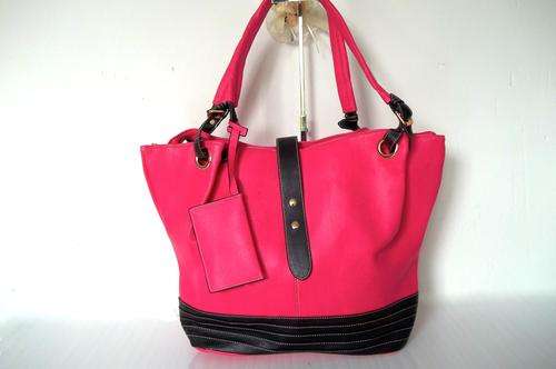 Luxury 2 piece Ladies handbag in Pink&Black-For the stylish EXECUTIVE Lady! Great Quality, Great Buy