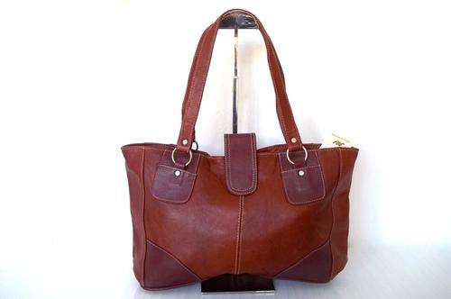 *Only one*Stunning REAL LEATHER HAND BAG in Tan Brown- Great quality, great Buy!