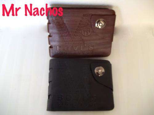 Mens Genuine Leather wallet- Black/brown, Has many compartments to carry all your belongings!
