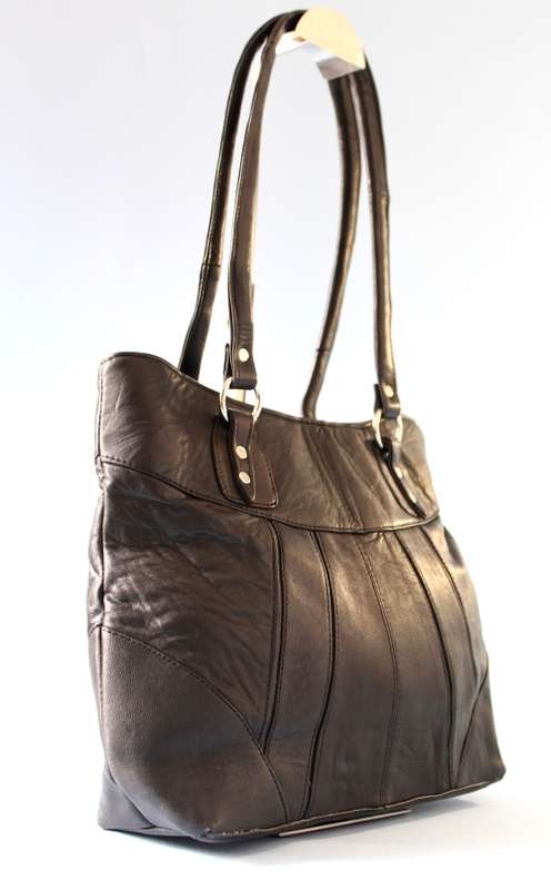 Stunning 100% Geniune LAMB LEATHER HANDBAG in Dark Brown- Travel in Style!