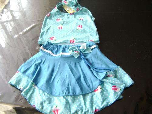 Beautiful stretch lycra printed girls 2 piece swim suit - size 9-12 years