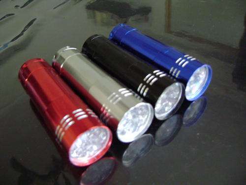 2x BRIGHT 9 LED Torch- (approx.9cm long) Metallic colours