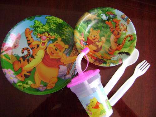 Beautiful Winnie the Phooh dinner set- Excellent quality
