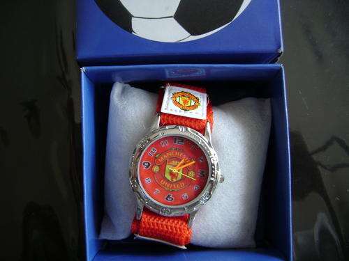 Man United watch- Red face, with silver trim, very smart!!