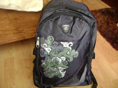 Large Modern design school bag