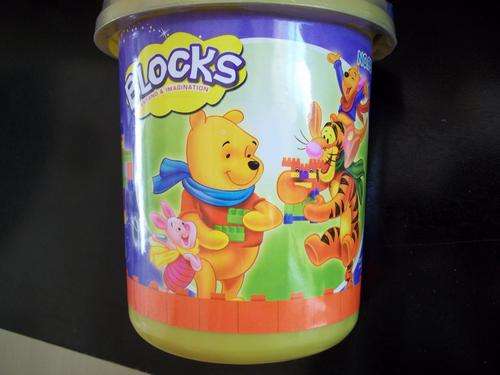 Winnie the Phooh Building BLOCKS in Tub- 40 Piece. Great fun for kids